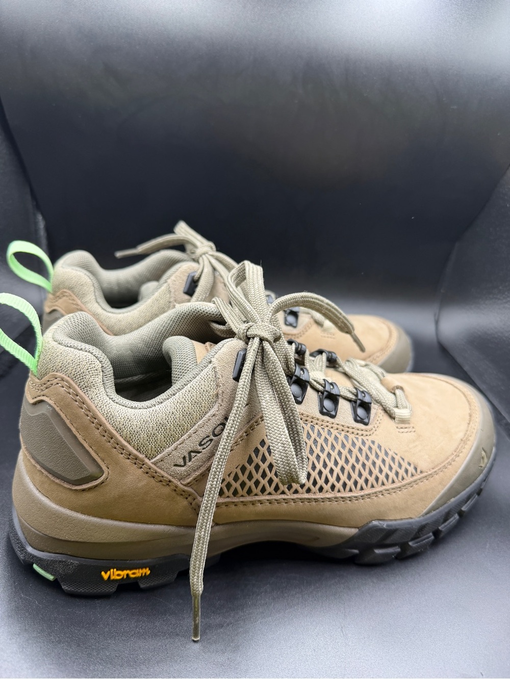 Vasque women’s Brown/Tan Hiking Shoes - Durable Trail Footwear